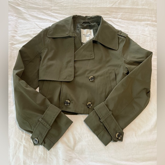 Abercrombie & Fitch Jackets & Blazers - Abercrombie Cropped Double-Breasted Trench Coat - Olive EUC 0015